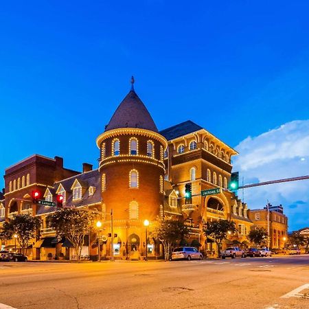 Windsor Hotel, Ascend Hotel Collection Americus Esterno foto