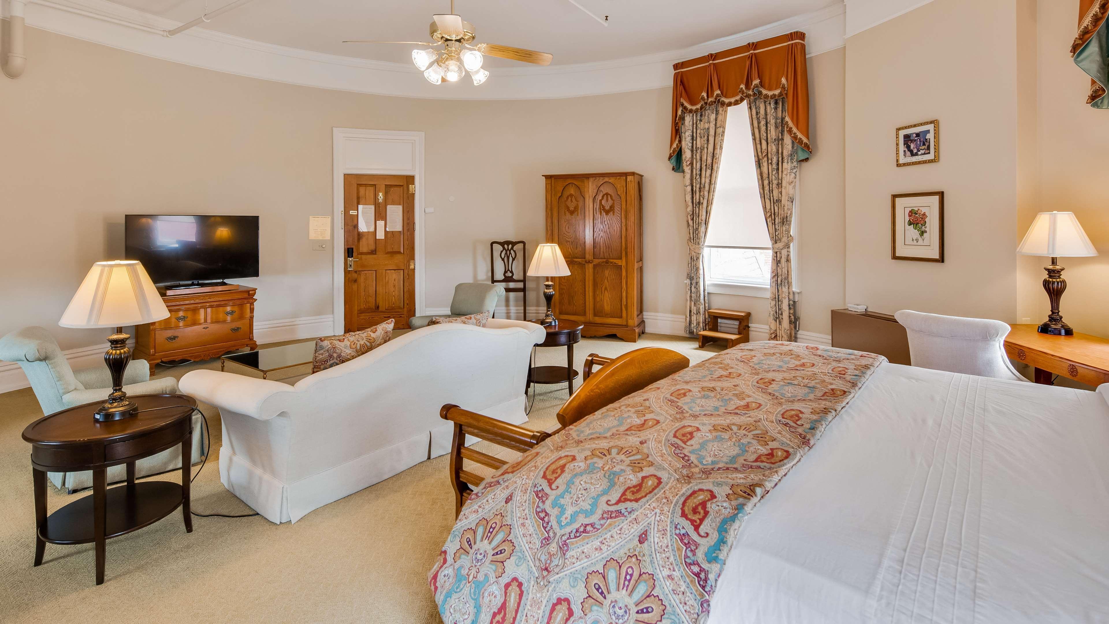 Windsor Hotel, Ascend Hotel Collection Americus Esterno foto