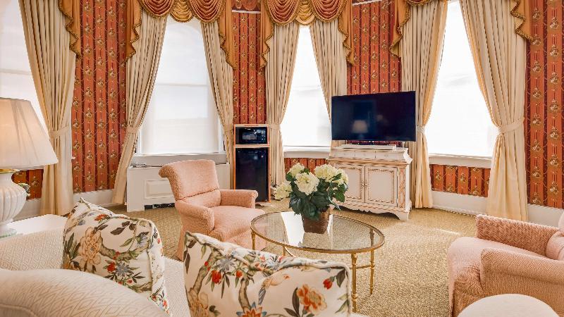 Windsor Hotel, Ascend Hotel Collection Americus Esterno foto
