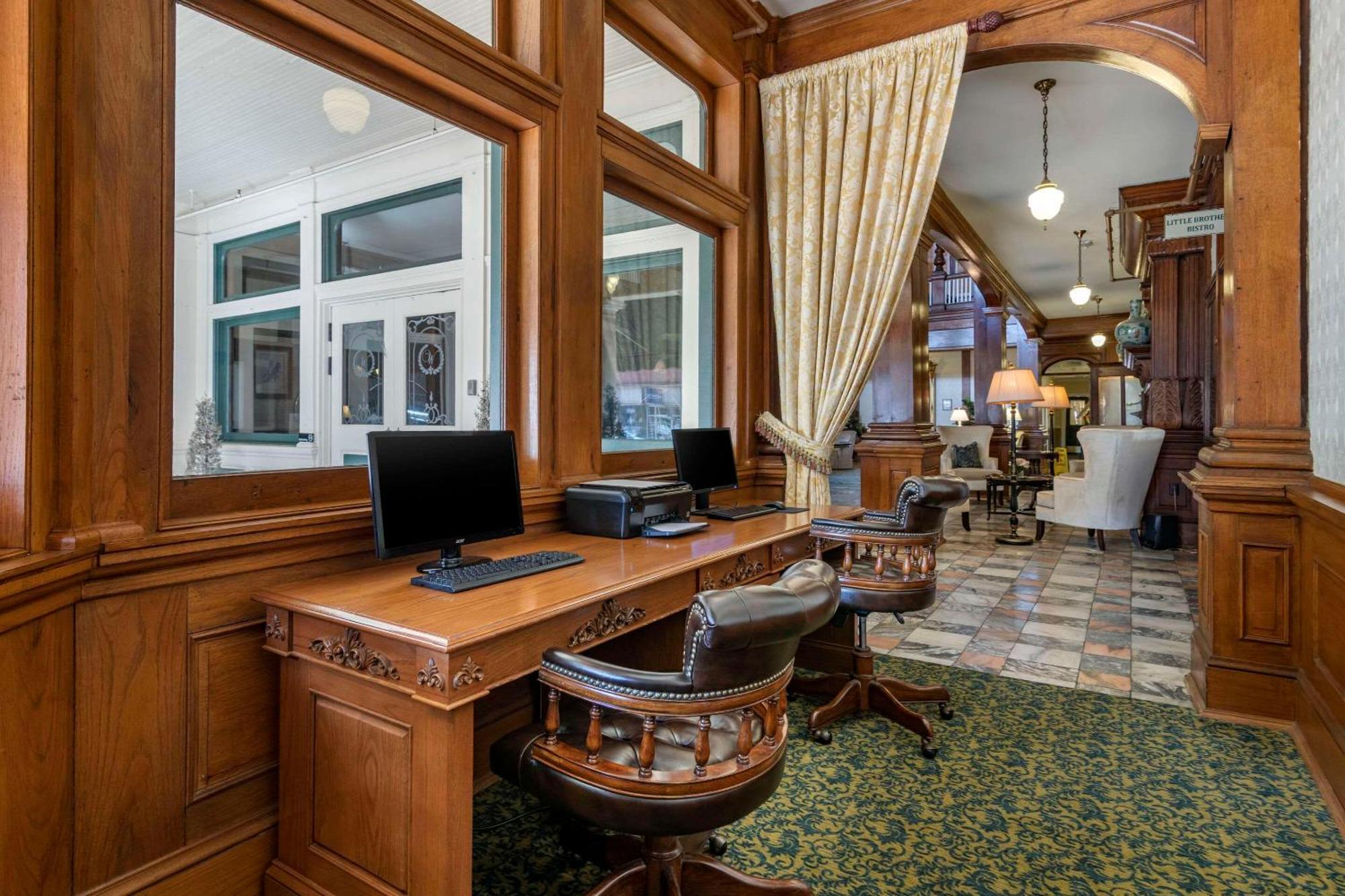 Windsor Hotel, Ascend Hotel Collection Americus Esterno foto