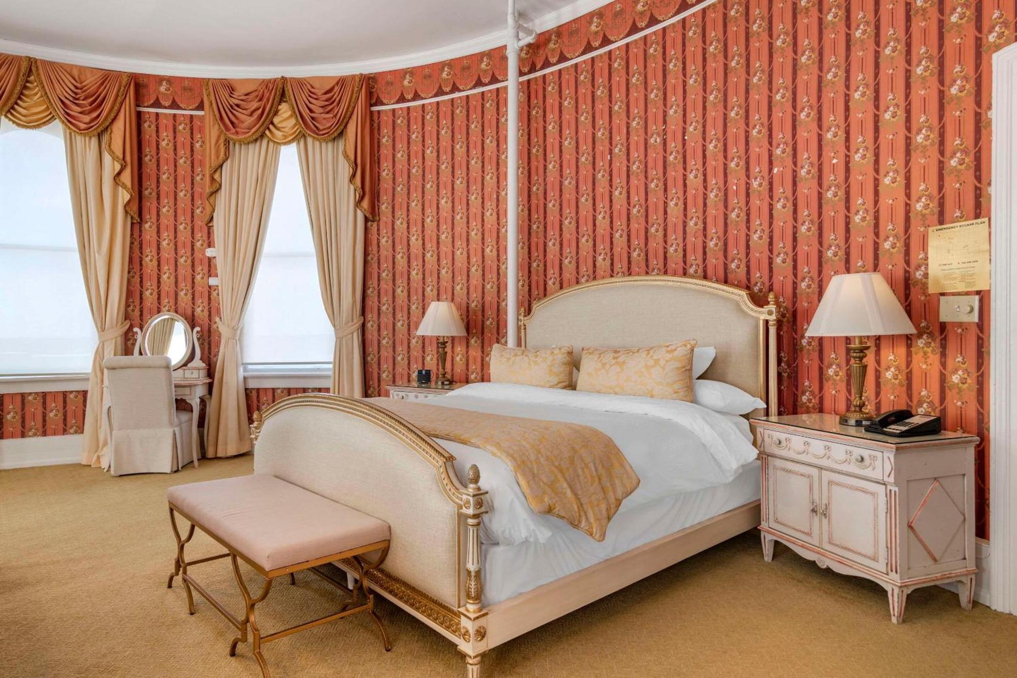 Windsor Hotel, Ascend Hotel Collection Americus Esterno foto