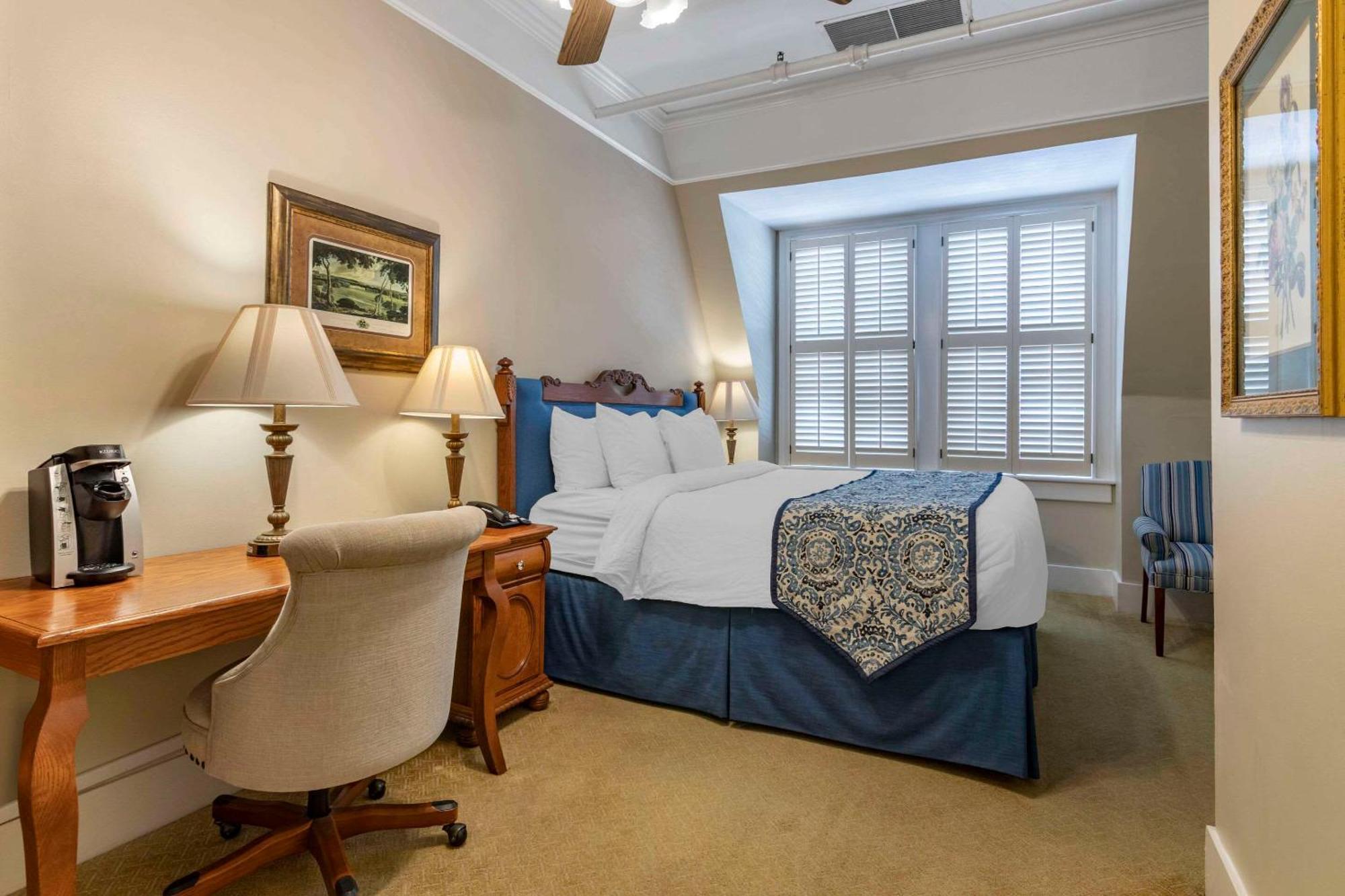 Windsor Hotel, Ascend Hotel Collection Americus Esterno foto