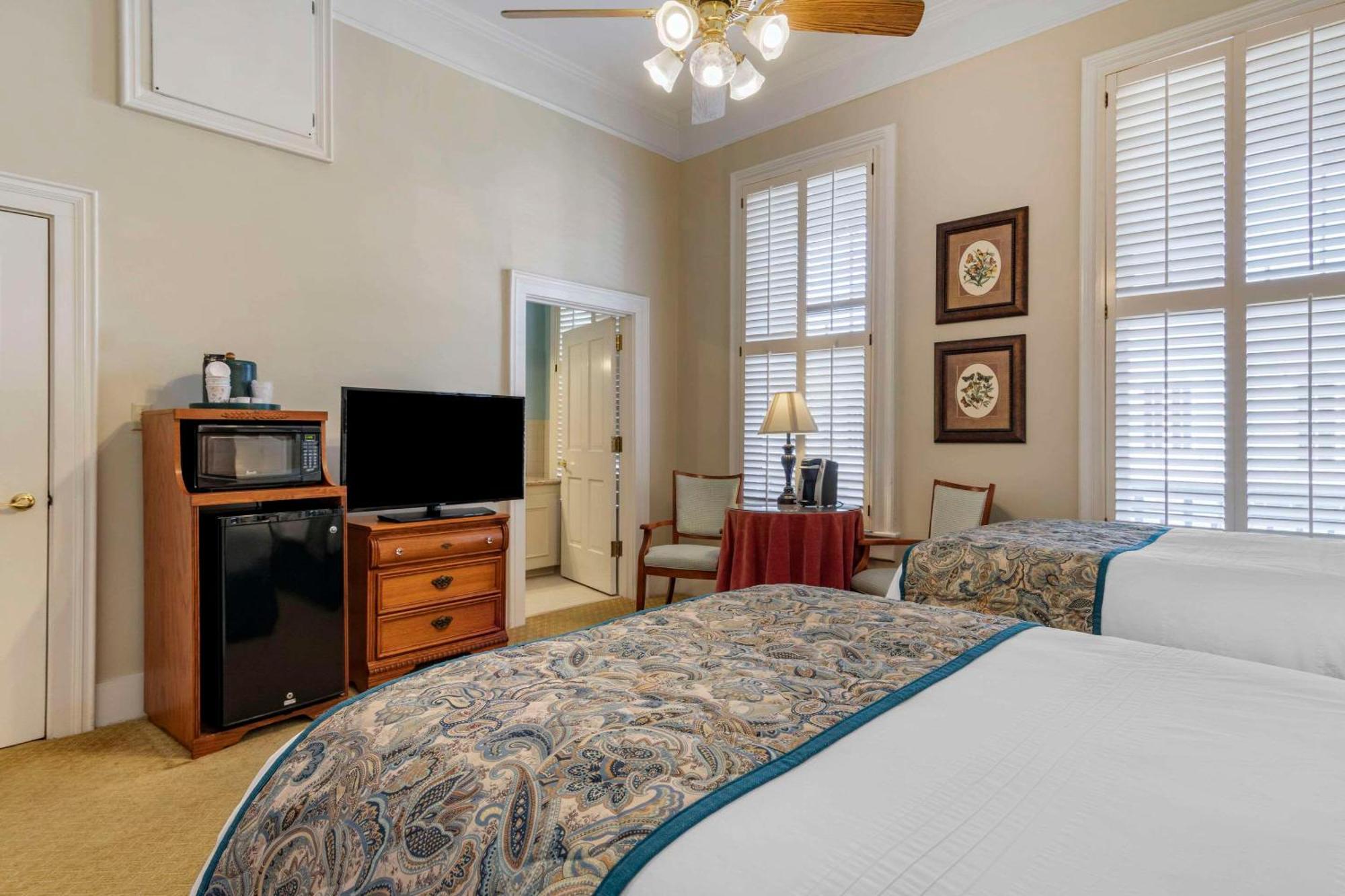 Windsor Hotel, Ascend Hotel Collection Americus Esterno foto