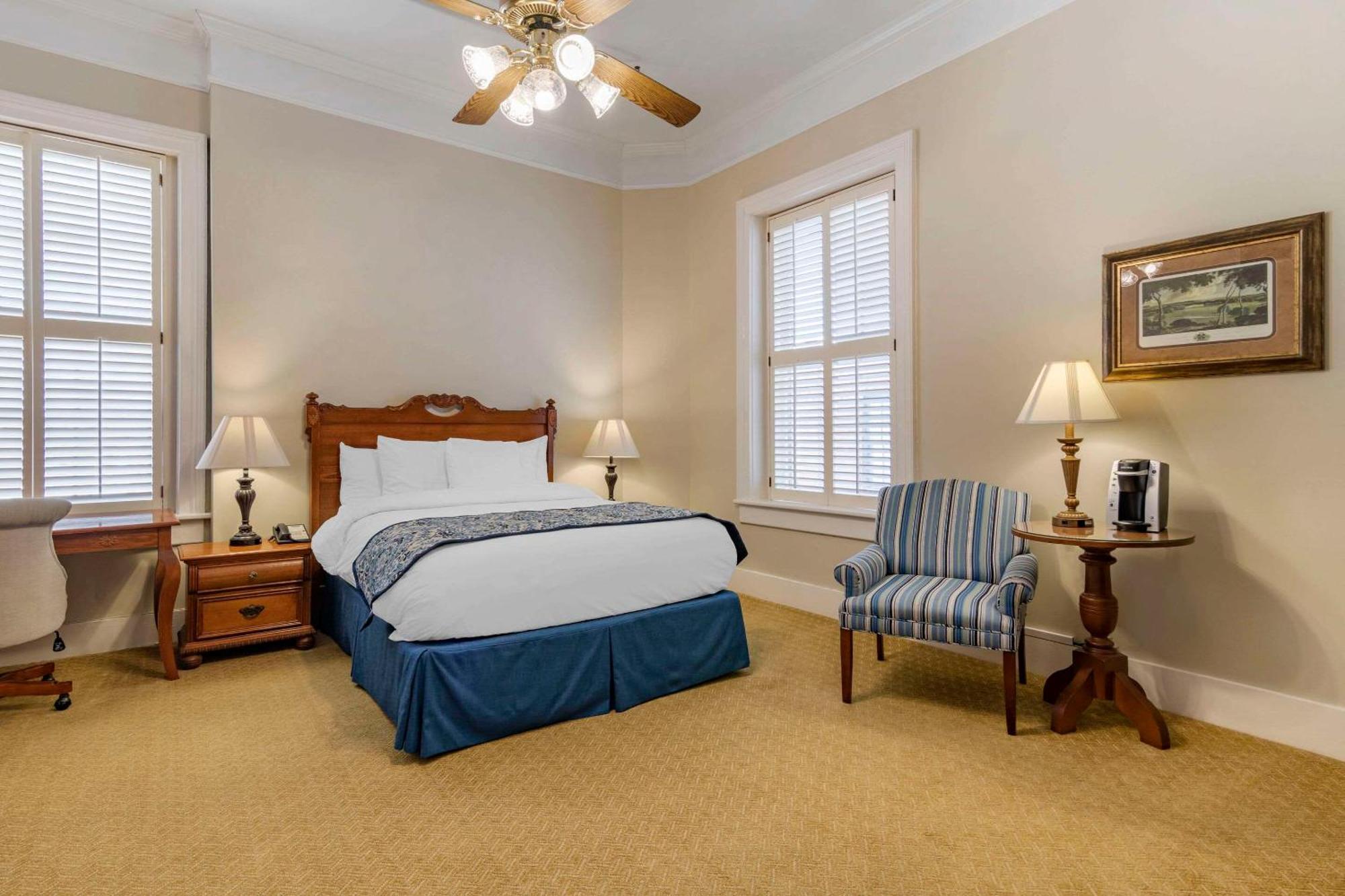 Windsor Hotel, Ascend Hotel Collection Americus Esterno foto