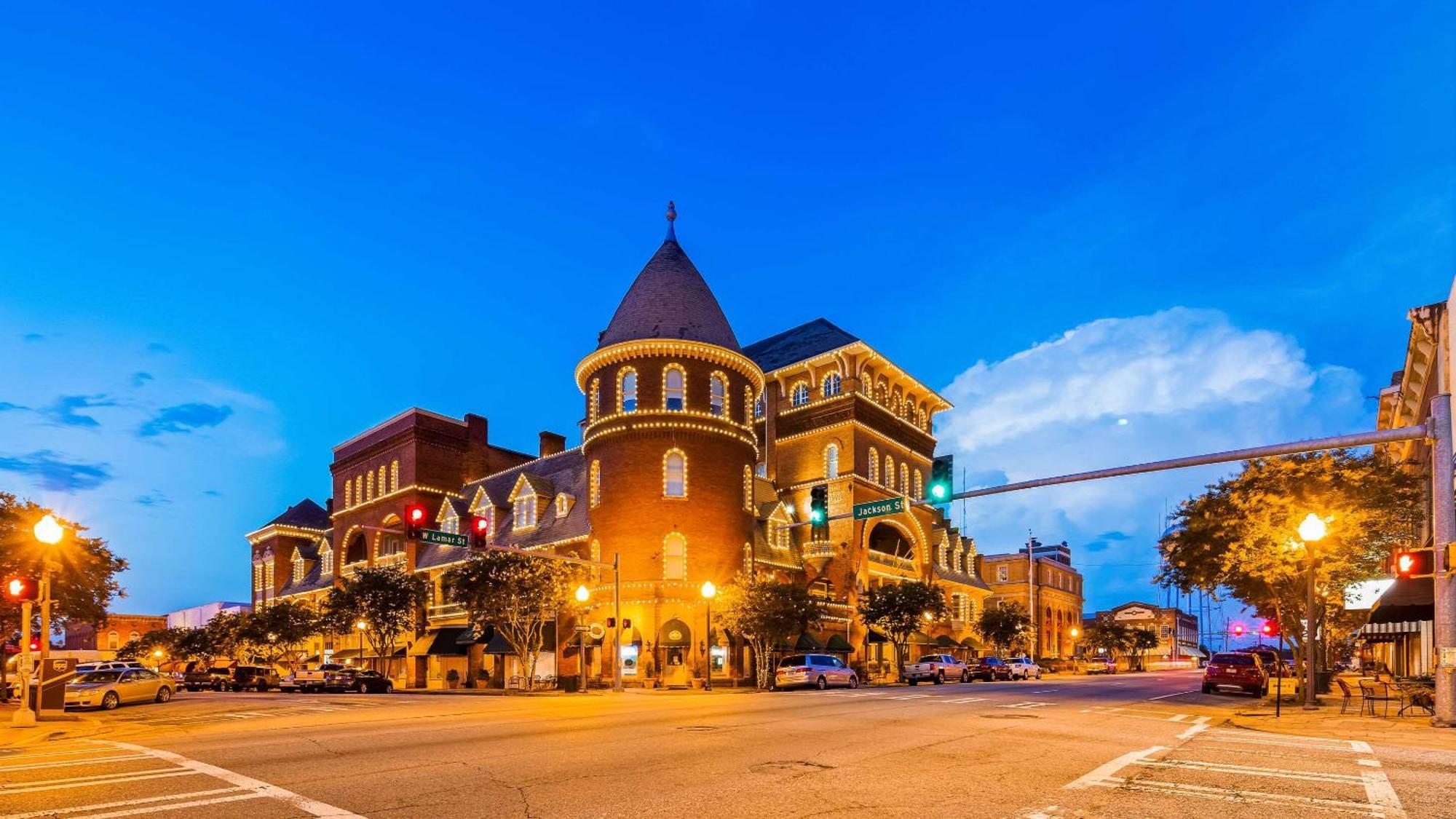 Windsor Hotel, Ascend Hotel Collection Americus Esterno foto